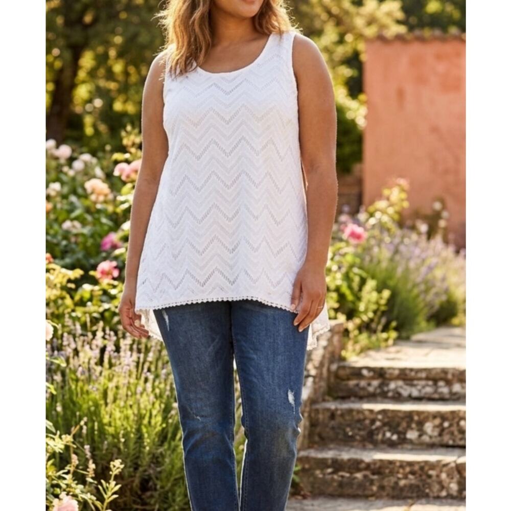 Rafaella White Chevron Lace Sleeveless Tunic Top Large EUC